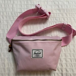 Herschel Fourteen Hip Pack / Baby Pink Fanny Pack